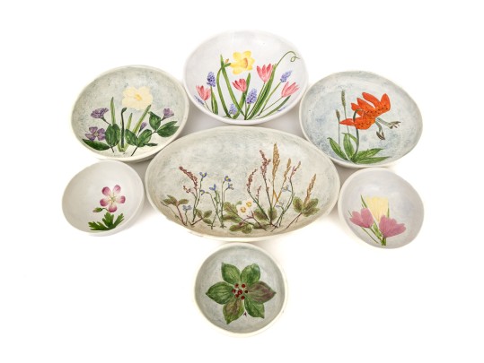 Group Of 8 Color Floral Glazed Pottery Bowls By Salt Marsh Pottery Dartmouth Mass. 