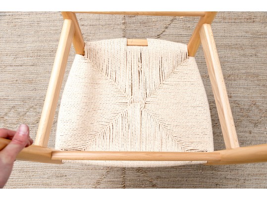 Set Of Four Chic Wishbone Form Side Chairs