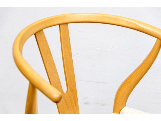 Set Of Four Chic Wishbone Form Side Chairs
