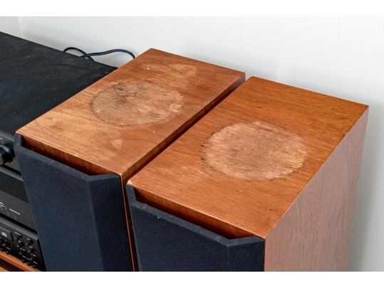 ADCOM Sound System With Pair Of Speakers