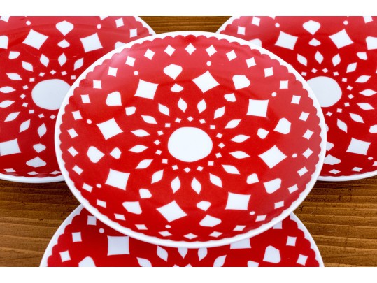 Set Of Nineteen Crate & Barrel Plates