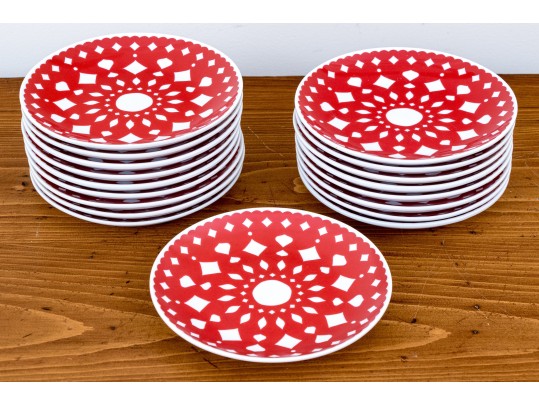 Set Of Nineteen Crate & Barrel Plates