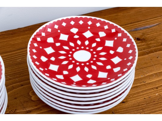 Set Of Nineteen Crate & Barrel Plates