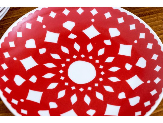 Set Of Nineteen Crate & Barrel Plates