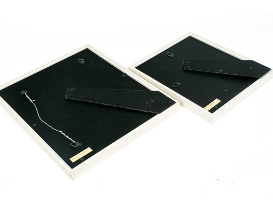Collection Of Sixteen Pottery Barn Easel Back Picture Frames, Including Two Larger