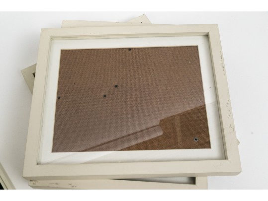 Collection Of Sixteen Pottery Barn Easel Back Picture Frames, Including Two Larger