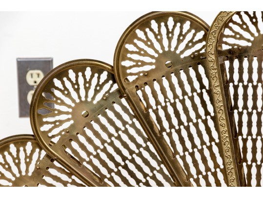 Antique Brass Reticulated Collapsible Peacock Spark Screen
