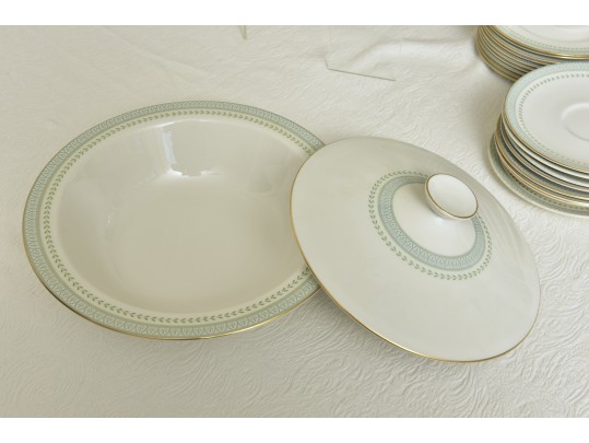 Royal Doultan Berkshire English Translucent China