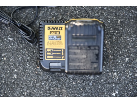 DeWalt Brushless Leaf Blower Including Battery And Charger