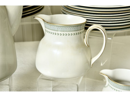 Royal Doultan Berkshire English Translucent China