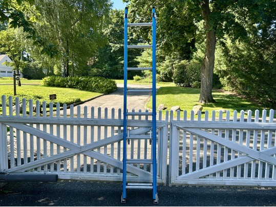 Werner 21 Foot 300 Lb Ladder, Model MT-22