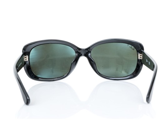 Ray-Ban Stylish Black Oversized Acrylic Sunglasses