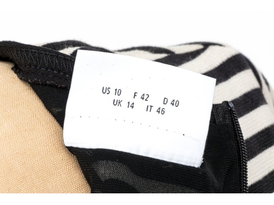 Akris Punto Black And Ivory Short Sleeve Raw Edge Dress, Size 10