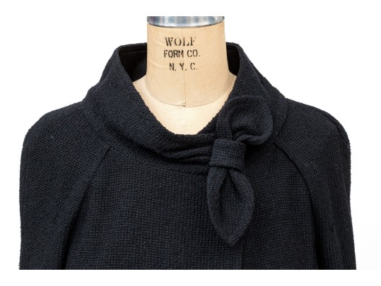 St.John Black Bow Motif Swing Style Knit Unstructured Blazer, Size 6