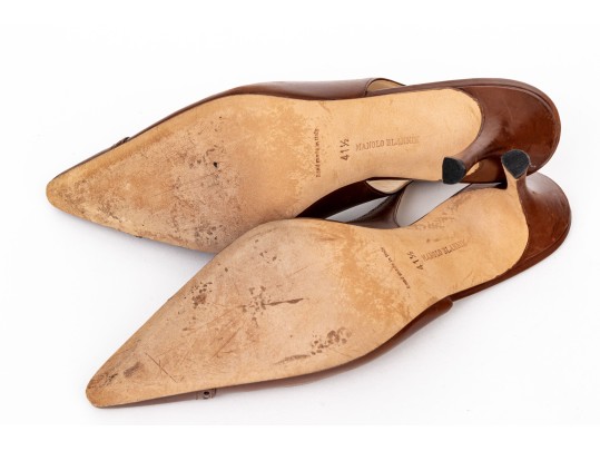 Manolo Blahnik Classic Brown Leather Wingback Style Slingbacks, Size 41 1/2