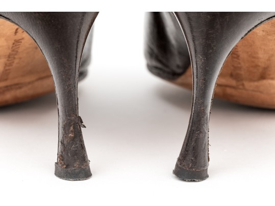 Manolo Blahnik Classic Brown Leather Pumps, Size 41