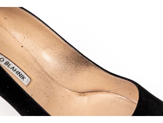 Manolo Blahnik Classic Black Suede Pumps, Size 41 1/2