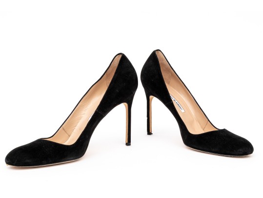 Manolo Blahnik Classic Black Suede Stiletto Pumps, Size 41 1/2
