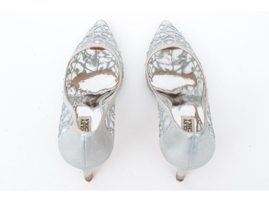 Badgley Mischka Stunning Silver Mesh Rhinestone Pumps, Size 10
