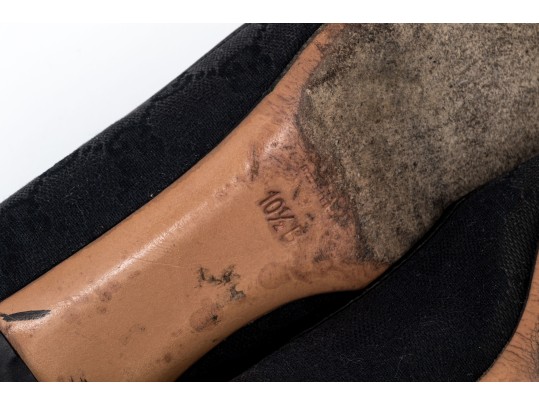 Gucci Black Logo Fabric And Leather Kitten Heel Pumps With Silver-tone Horsebit, Size 10 1/2B