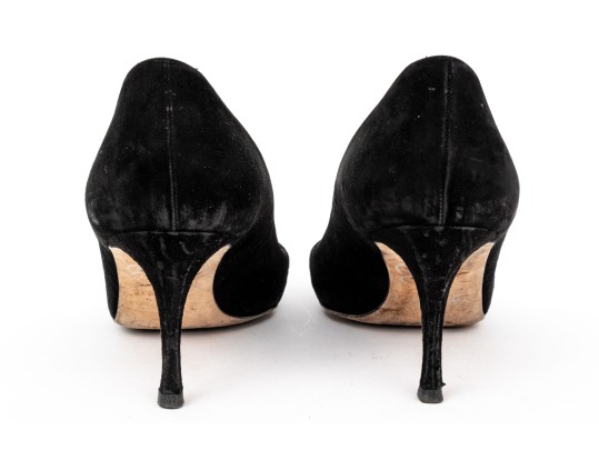 Manolo Blahnik Classic Black Suede Pumps, Size 41 1/2