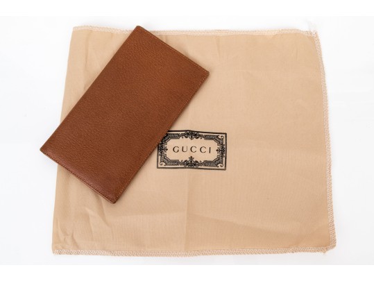 Gucci Handsome Brown Leather Billfold And Credit Card Holder
