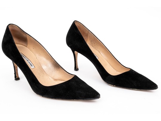 Manolo Blahnik Classic Black Suede Pumps, Size 41 1/2