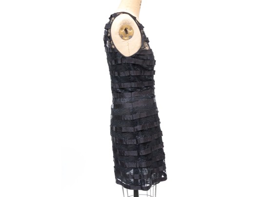 Pamela Dennis Black Silk Lace Motif Sleeveless Sheath Dress, Slze 6