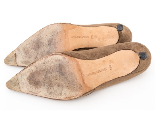Manolo Blahnik Brownish Tan Suede Pumps, Size 41 1/2