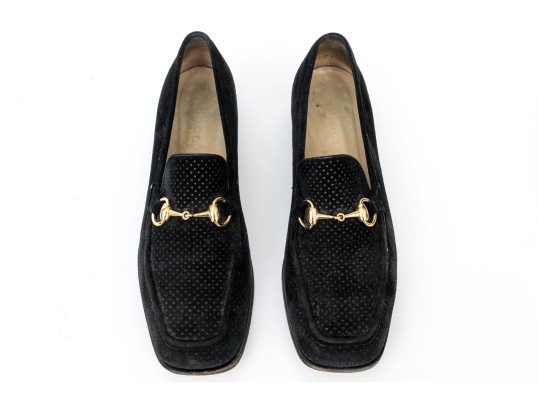 Gucci Edgy Black Perforated Suede Loafers With Gold-tone Horsebit, Size 10 B
