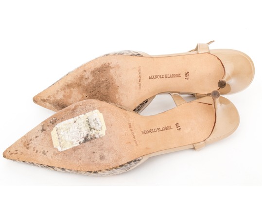 Manolo Blahnik Striking Tan Patent Leather 