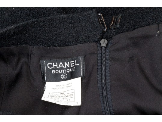 Chanel Boutique Vintage Black Wool And Silk Boucle Jacket And Skirt Suit, Size 44