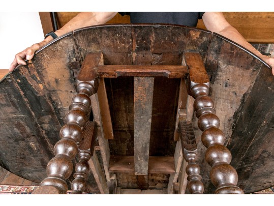 George I Oak Gateleg Table, Circa 1700-1720