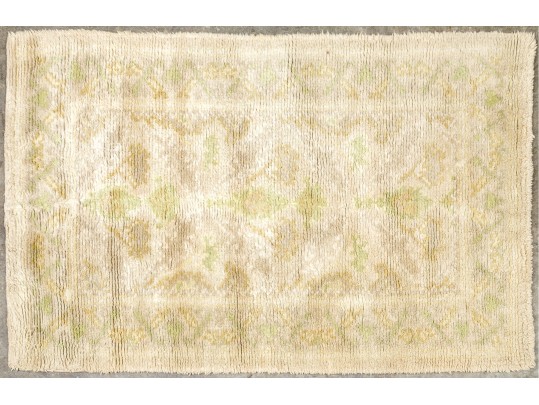 Wool Carpet, 4'-11 1/2
