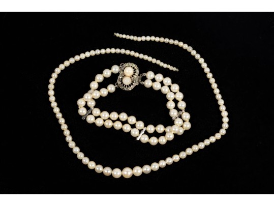 Natural Graduated Pearl Necklace And Bracelet