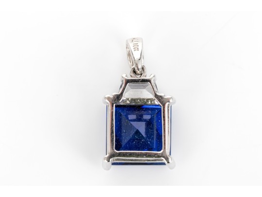 10k White Gold Impactful Blue Checkerboard Cushion Set Pendant