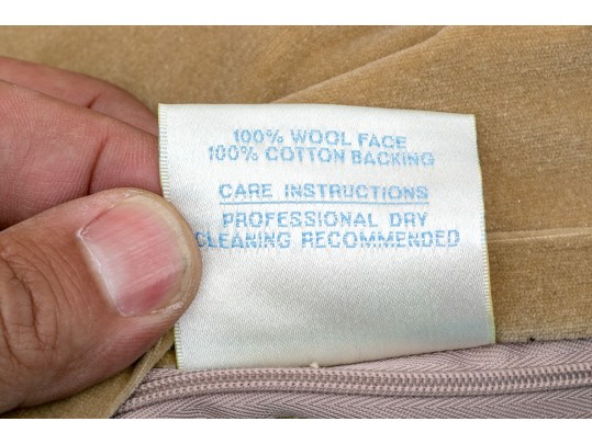 Set Of Four Katha Diddel Home Collection Wool And Cotton Aubusson Style Accent Pillows