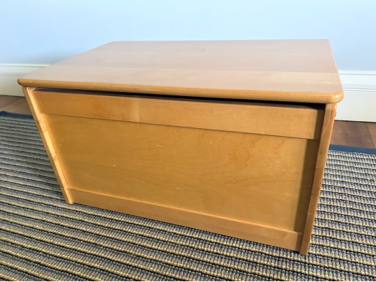 Pine Storage Trunk With Slow Close Hinges