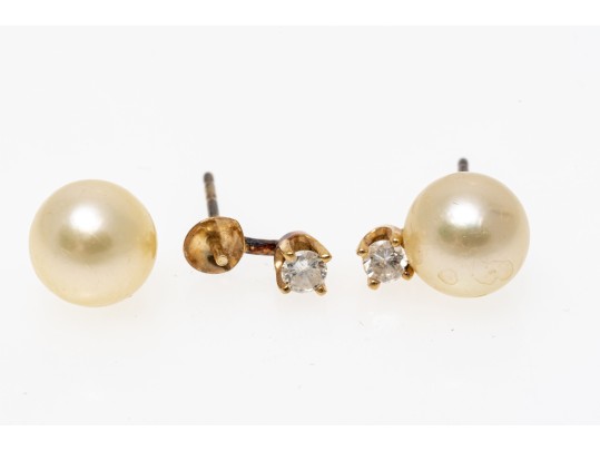 Collection Of 14k And 10k Gold Earrings 