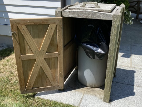 Country Casual Teak Garbage Can Container