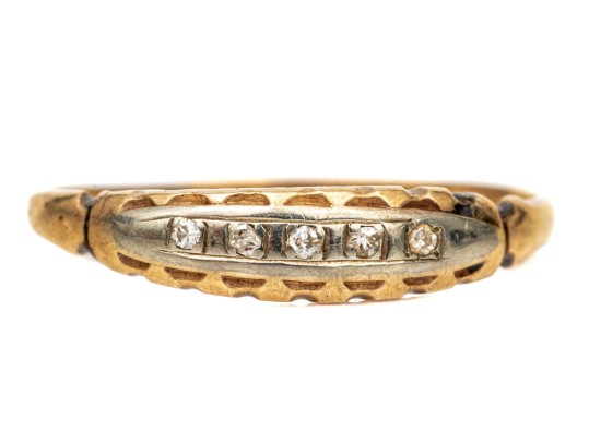 14k Yellow Gold Vintage Band Ring With Diamond Accents, App. 0.015 TCW, Size 5.75