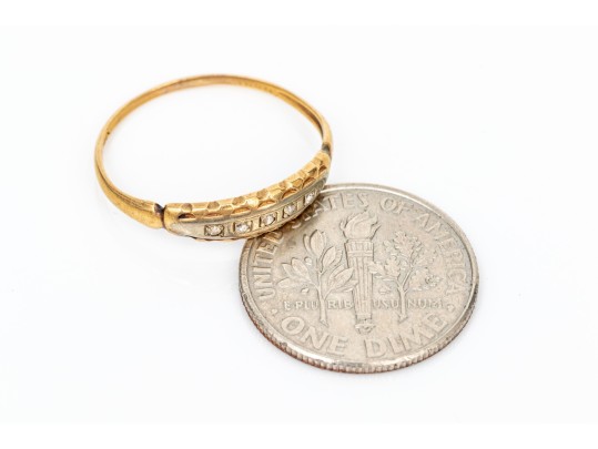 14k Yellow Gold Vintage Band Ring With Diamond Accents, App. 0.015 TCW, Size 5.75