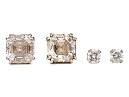 14k White Gold Two Pairs Of Cz Set Stud Earrings