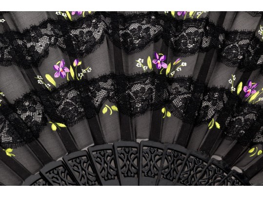 Collection Of Vintage Ladies Accessories