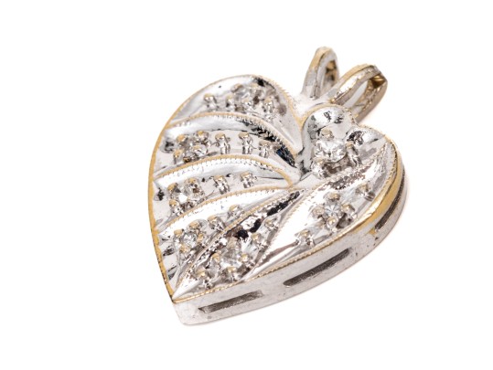 14k White Gold Pretty Patterned Heart Pendant, App. 0.04 TCW