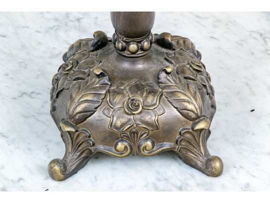 Decorative Resin Tiffany Style Table Lamp With Dragonflies