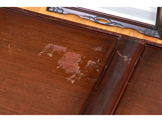 Chippendale Style Double Tray Top Cocktail Table