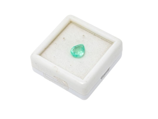 Loose Stone: Pear Faceted Emerald, CTS: 2.52
