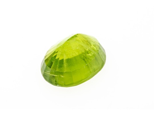 Loose Stone: Oval Faceted Peridot, CTS: 19.69