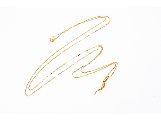 18k Yellow Gold 26